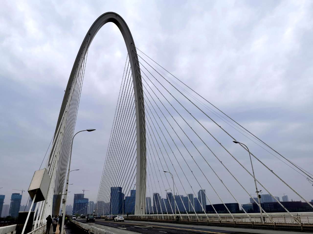 【聚焦2021】天不亮就出发,去看港务灞桥区灞河东路和蓝田灞河大道的